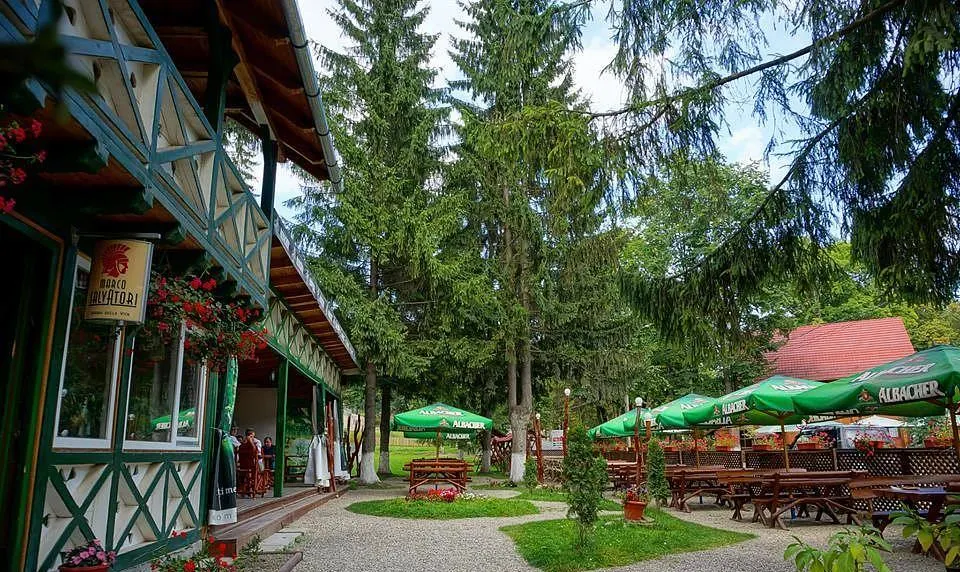 Grădina de vară a Restaurantului Faló