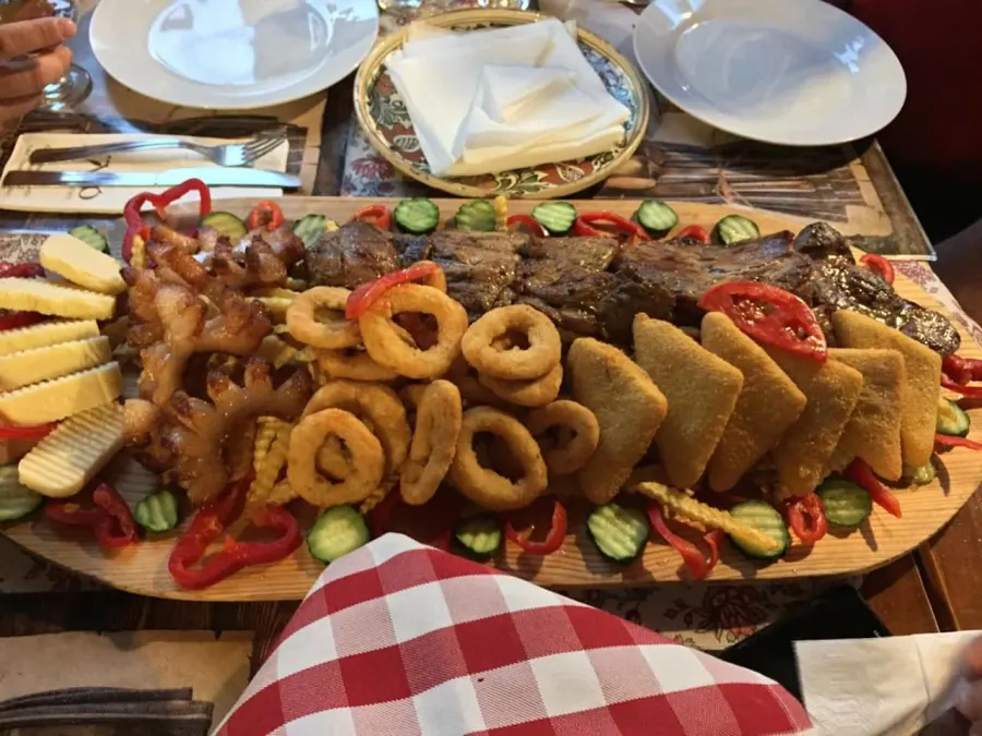 Preparate la Restaurantul Faló